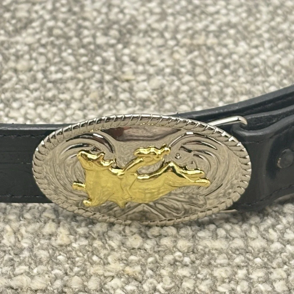Leather Belt Tooled With Bull Buckle 26-31